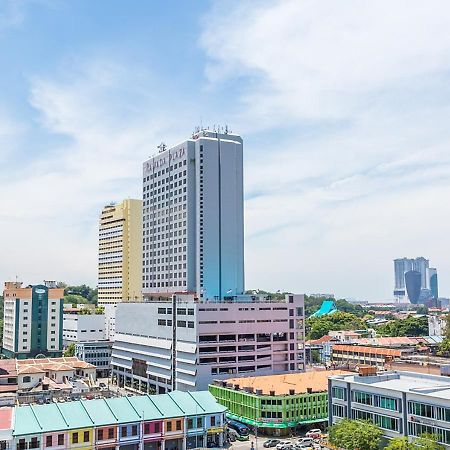 Hotel Ramada Plaza By Wyndham Melaka Extérieur photo