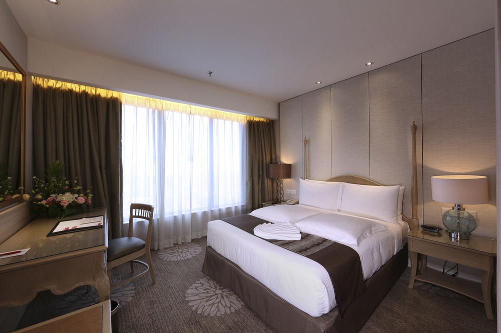 Hotel Ramada Plaza By Wyndham Melaka Extérieur photo