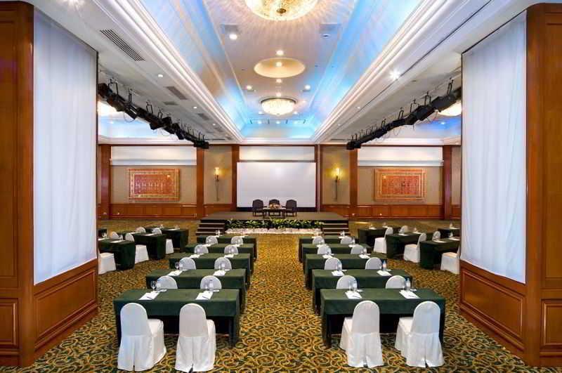 Hotel Ramada Plaza By Wyndham Melaka Business photo