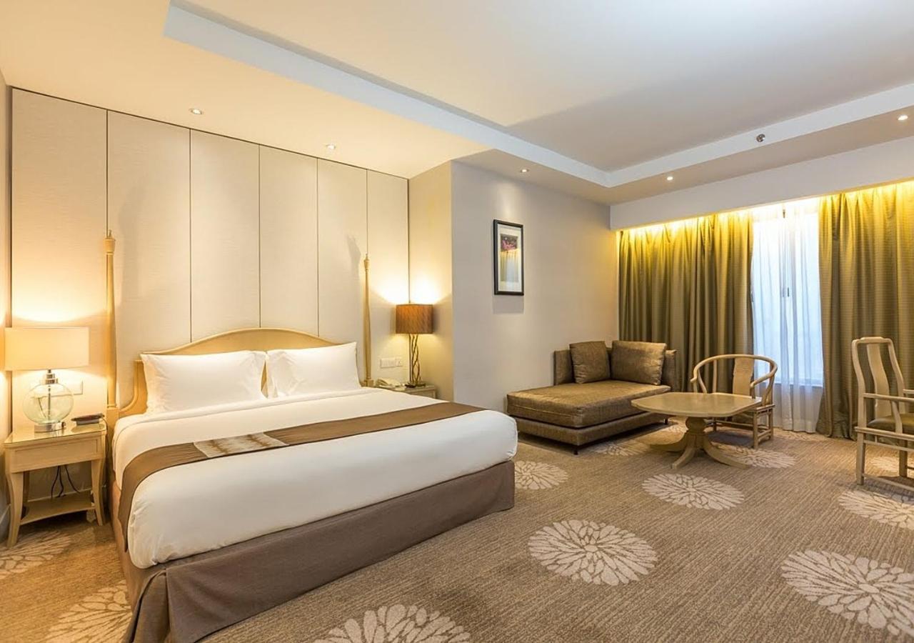 Hotel Ramada Plaza By Wyndham Melaka Chambre photo