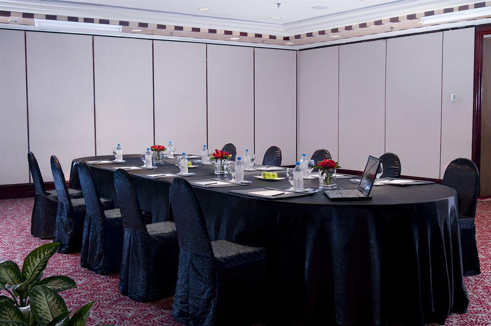 Hotel Ramada Plaza By Wyndham Melaka Business photo